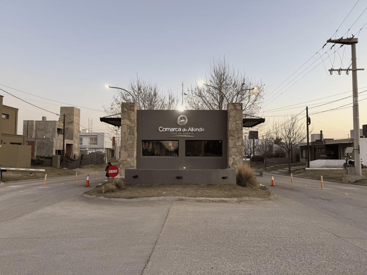Foto de Lote con escritura en Comarca de Allende - Orientación norte - 360 m2, imagen 2