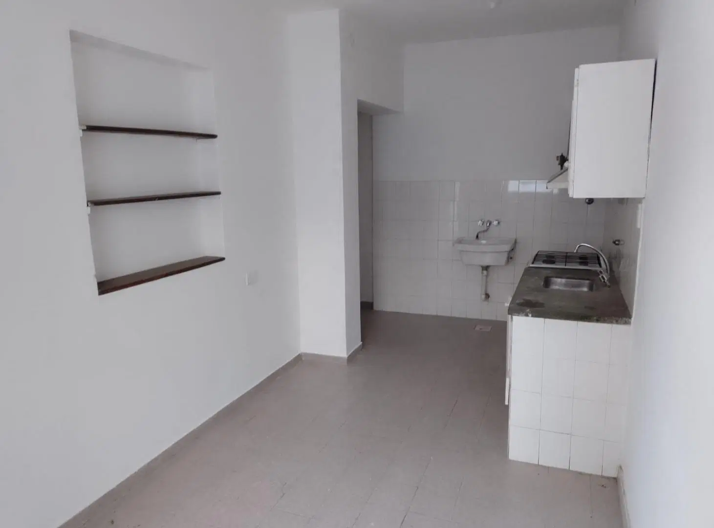 Hermosa casona en San Vicente, frente a Plaza Lavalle. Gran potencial para emprendimientos múltiples 5