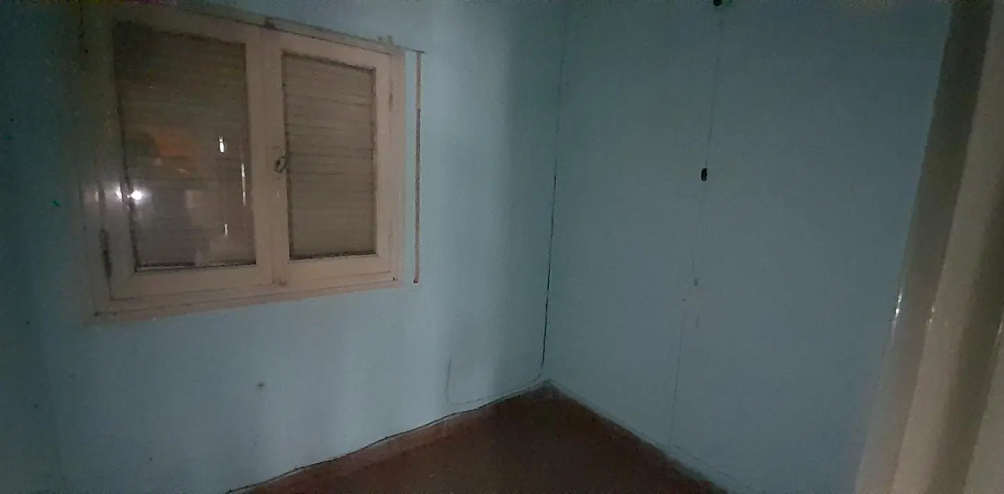 Casa local a reciclar a 1 cuadra de Sabattini 2