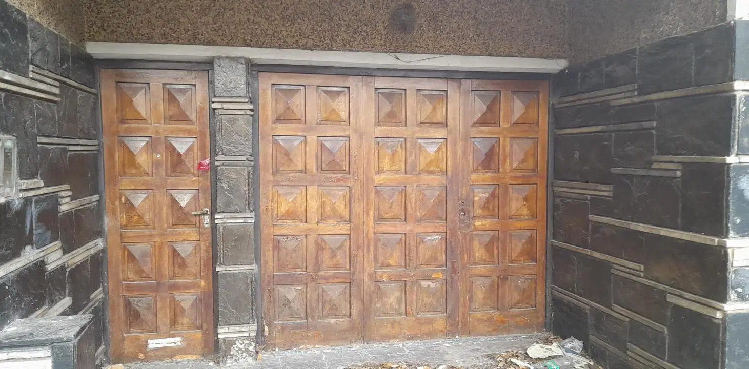 Casa local a reciclar a 1 cuadra de Sabattini 3