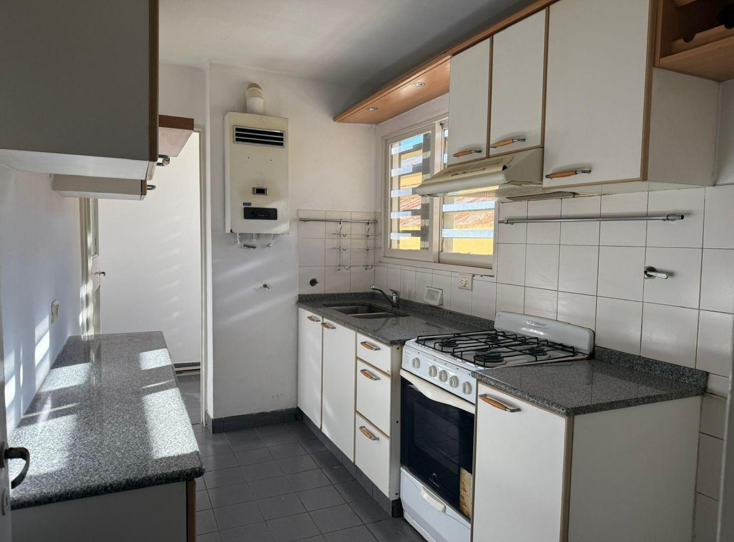 Venta Depto 3/4 Dorm. Con Cochera