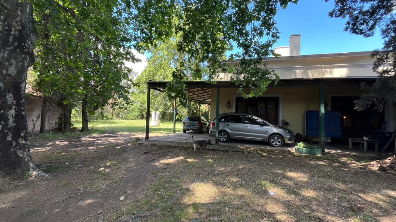 Foto de Lote 2562m2 a metros de V. Sársfield y Circunvalación, imagen 4