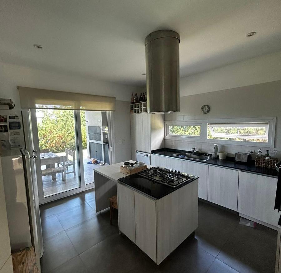 Foto de En venta - Casa en La Argentina, Estancias del Pilar, imagen 3