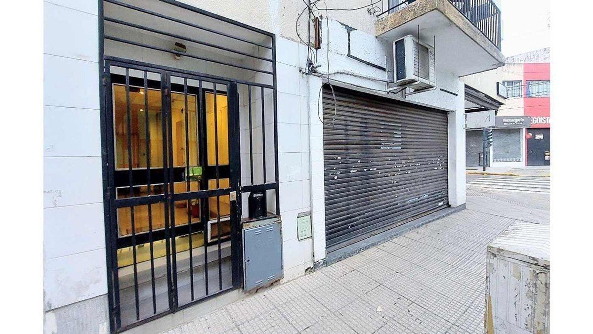 DEPTO | 2 AMBIENTES | 2do piso POR ESCALERA | BALCÓN | APTO CRÉDITO | LUMINOSO | FLORES