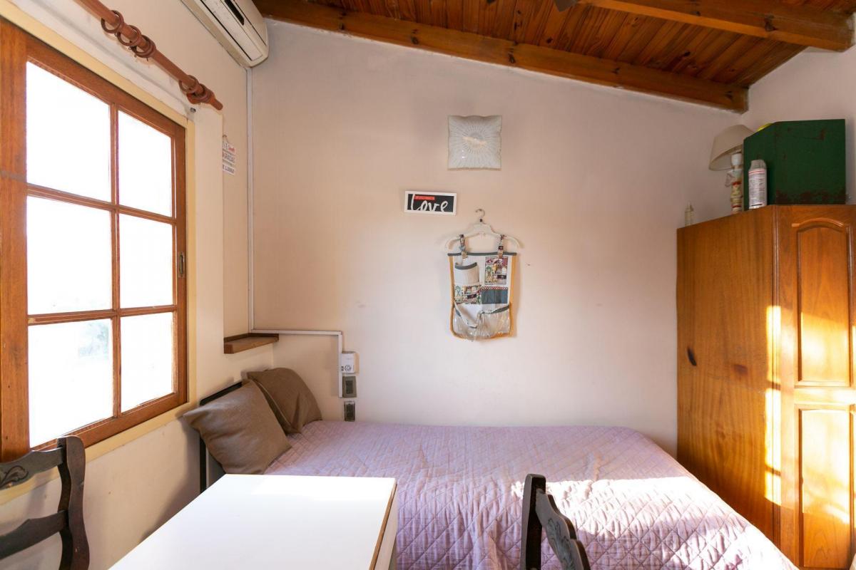 Casa 5 Ambientes en Versalles con Garage y Quincho 5