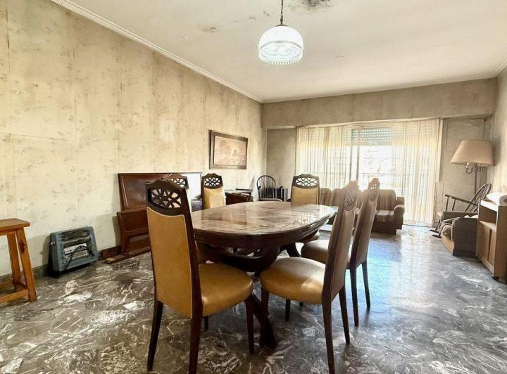 Venta en Block Casa y Local en Estrada Villa Maipu 2