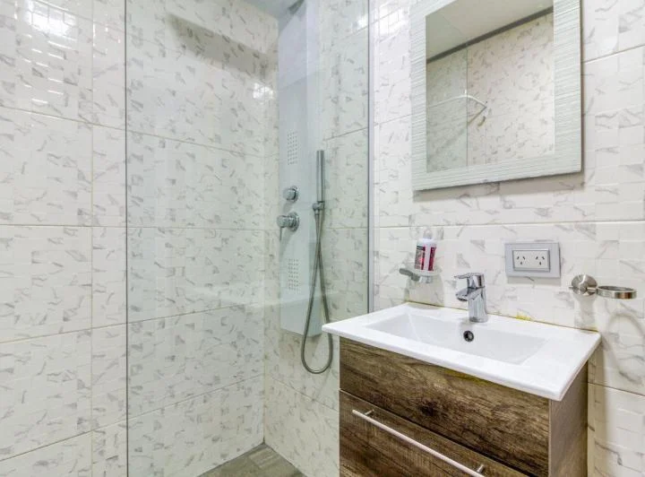 VENTA TRIPLEX 5 AMB COCHERA APTO CRÉDITO URQUIZA 4