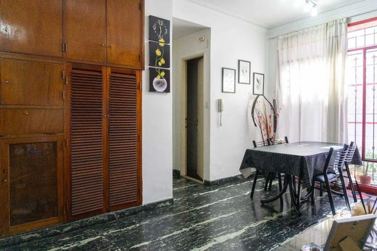 VENTA CASA MONTE CASTRO QUINCHO COCHERA 2 AUTOS 3