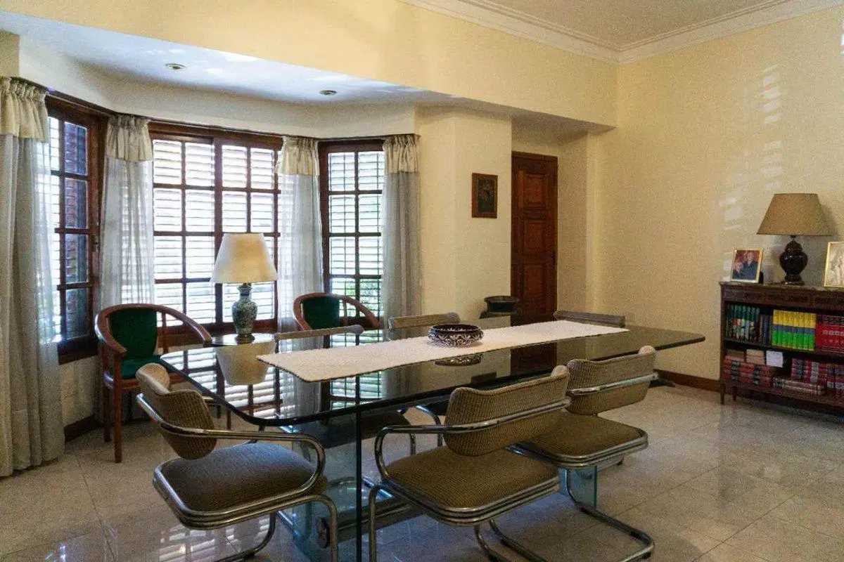VENTA CASA MONTE CASTRO QUINCHO COCHERA 2 AUTOS 2