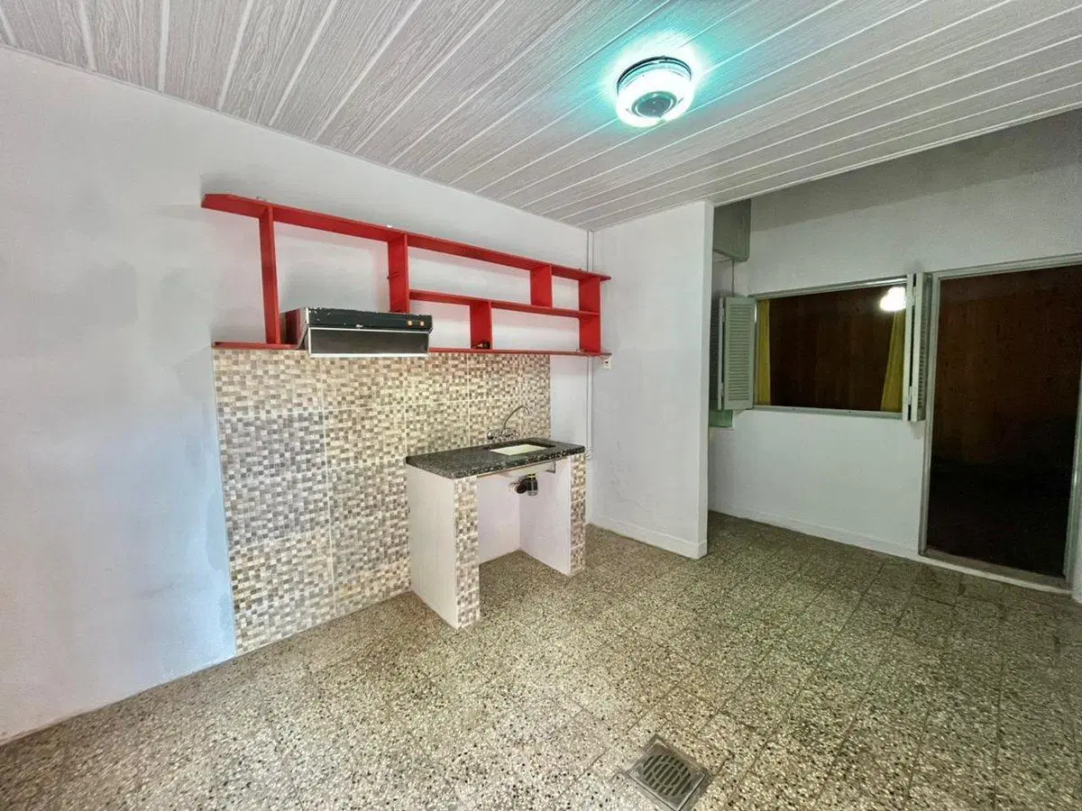 ALQUILER PH 2 AMBIENTES CON PATIO LOMA HERMOSA 4