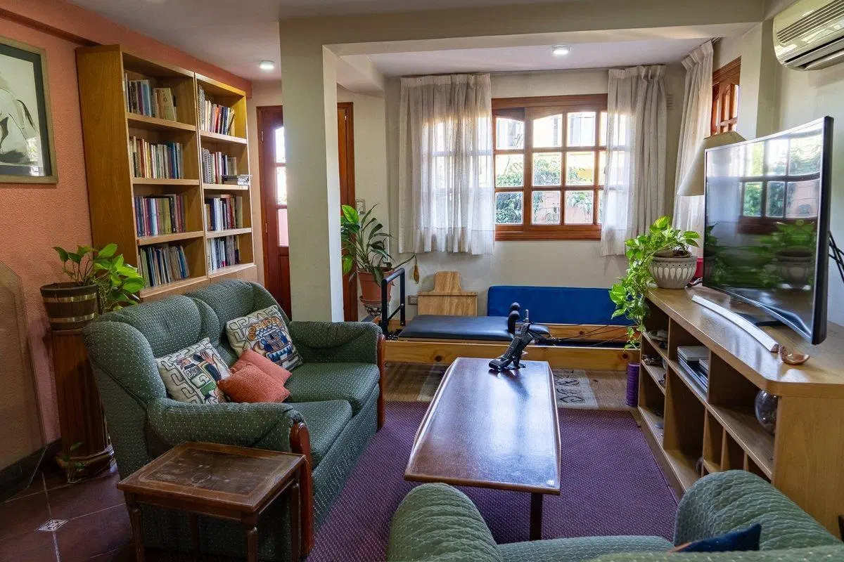 CASA 7 AMBIENTES VENTA DEVOTO PERMUTA ASCENSOR 4