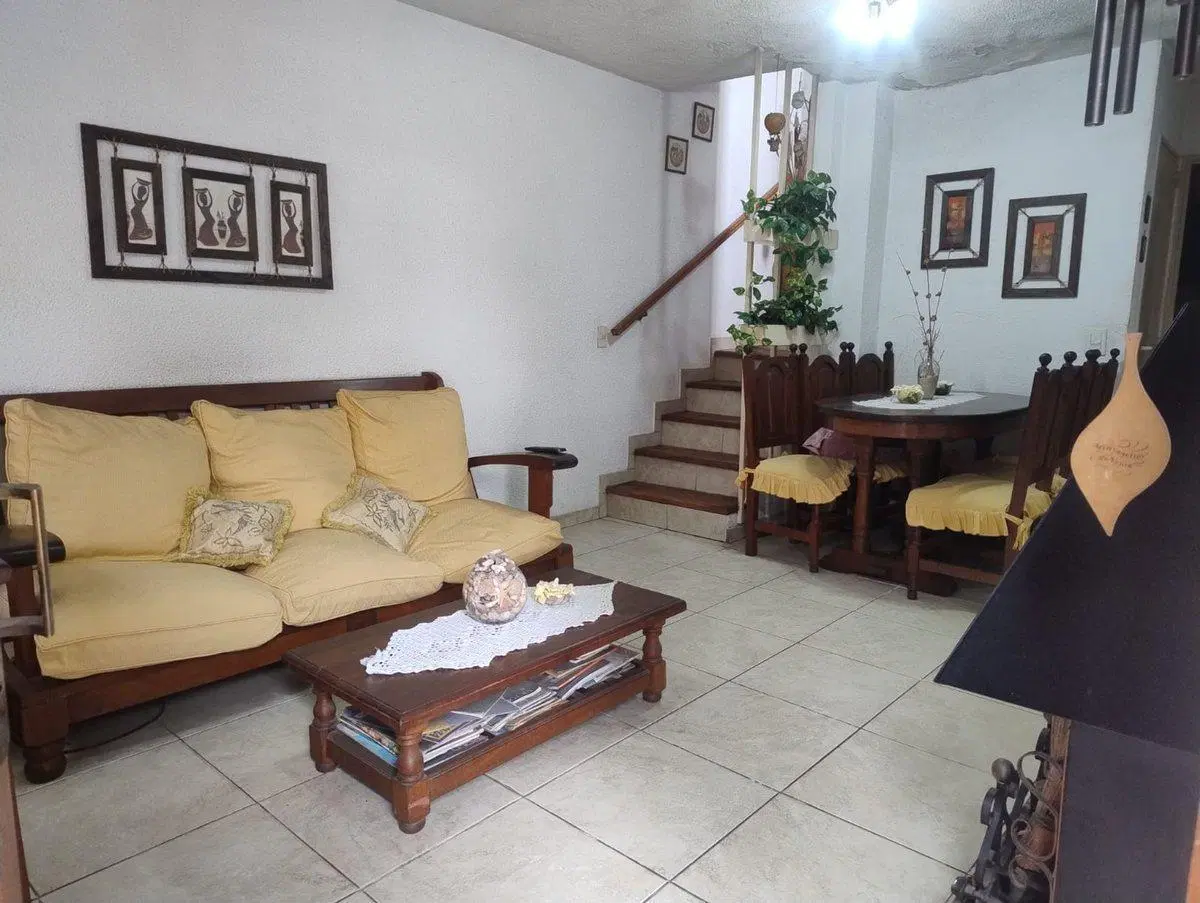 VENTA, CASA DUPLEX COCHERA 89 M2 HAEDO CHICO 4