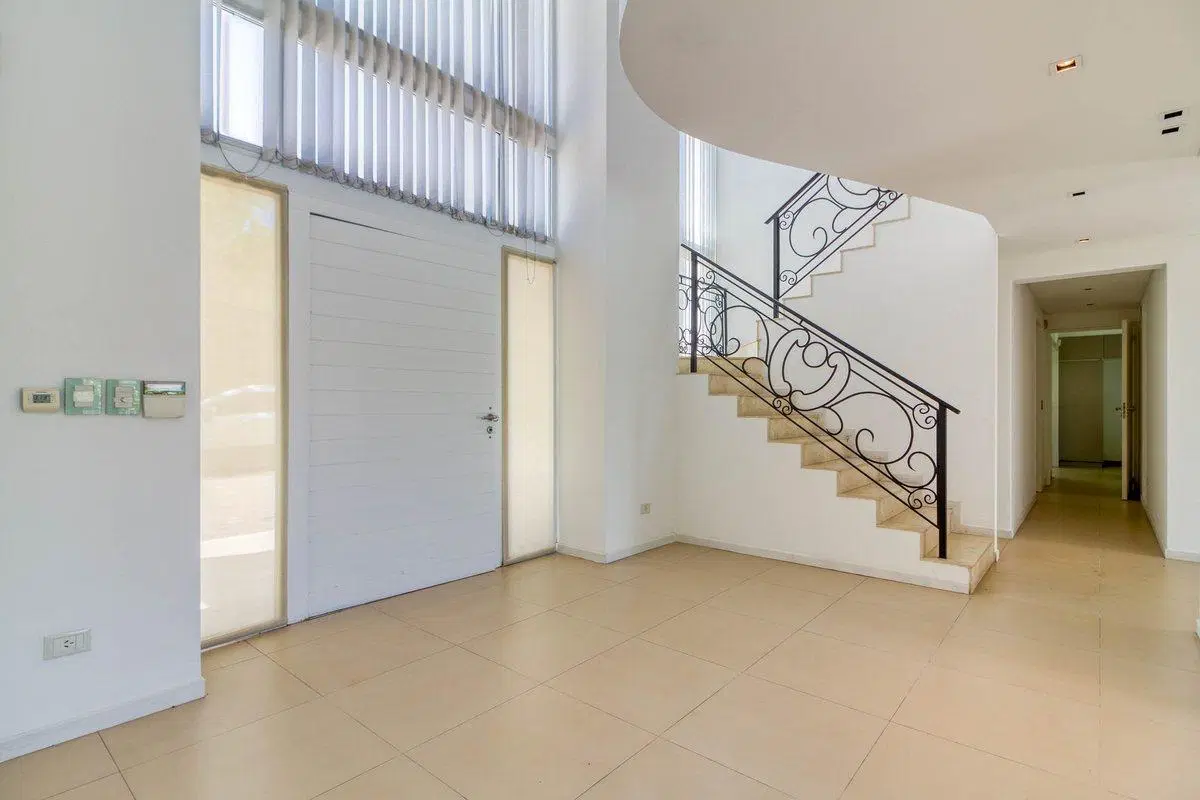 Casa en venta 6 ambientes en Barrio Terravista 4