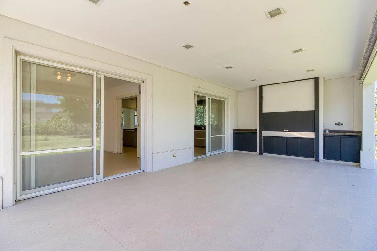 Casa en venta 6 ambientes en Barrio Terravista 5