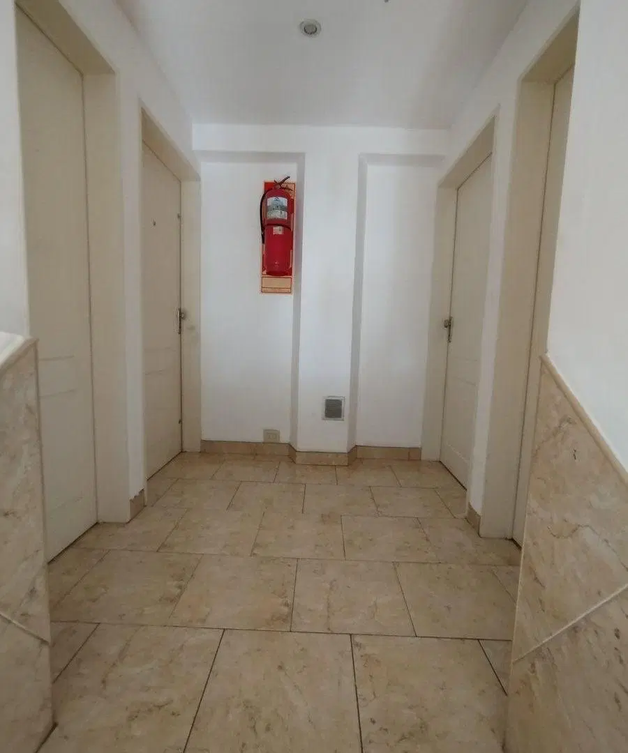 VENTA DEPTO 2 AMB CON COCH Y TERRAZA APTO CREDITO 4
