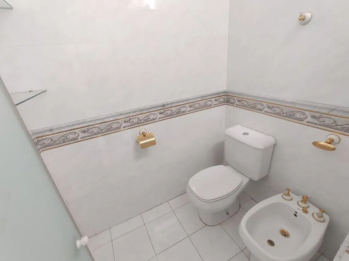 VENTA CASA 4 AMB 360M2 APTO PROF SAN JUSTO 4