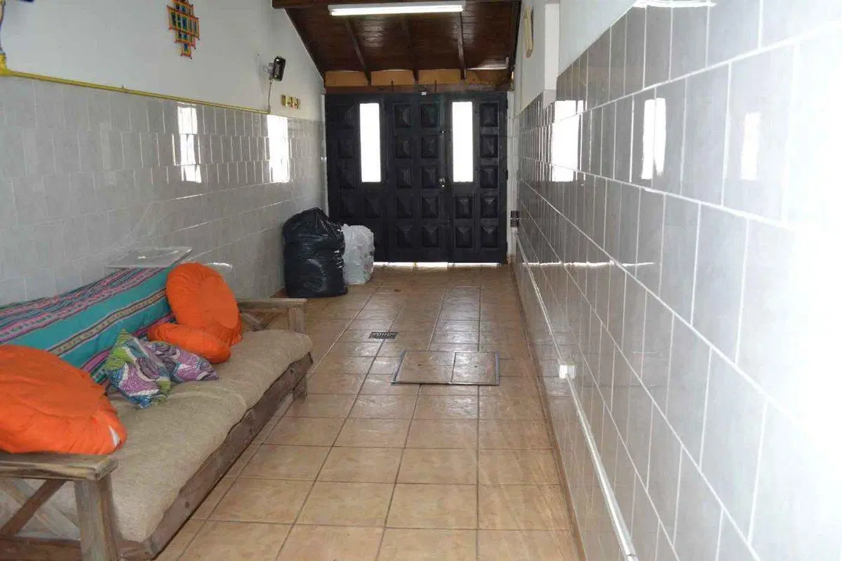 VENTA CASA 4 AMB. C/COCH TERRAZA A. CREDITO MORON 4