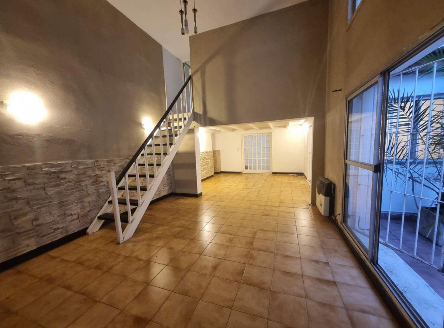 ALQUILER PH 4 AMBIENTES DEVOTO CON PILETA