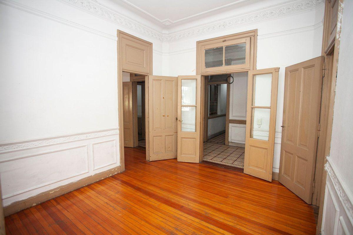VENTA DEPARTAMENTO 7 AMB. CON BALCÓN MONSERRAT
