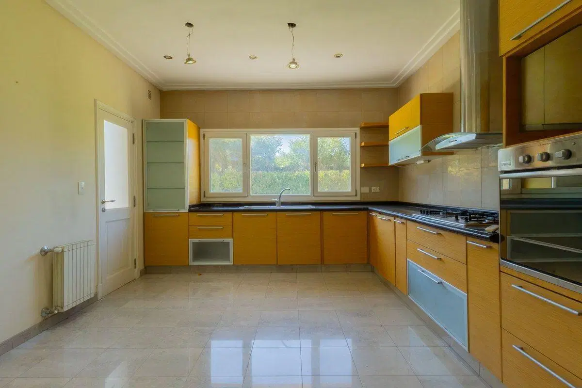 Casa de 4 amb en Campos de Alvarez | Acep. Permuta 4