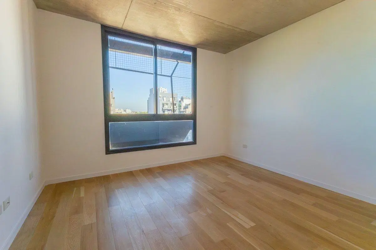Exclusivo semipiso 4 Amb c/ Parilla priv. V. Luro 4