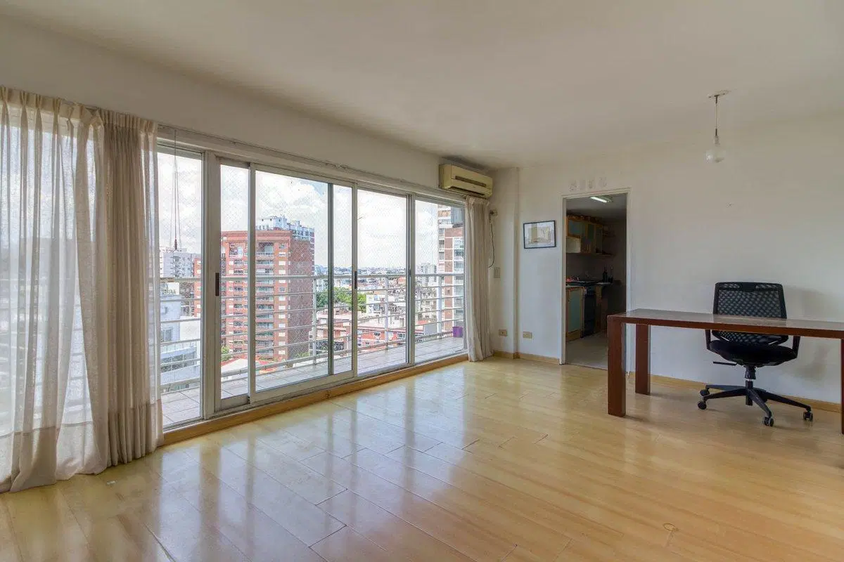 Venta Dpto 3 Amb en TORRE c/ cochera en Belgrano 2