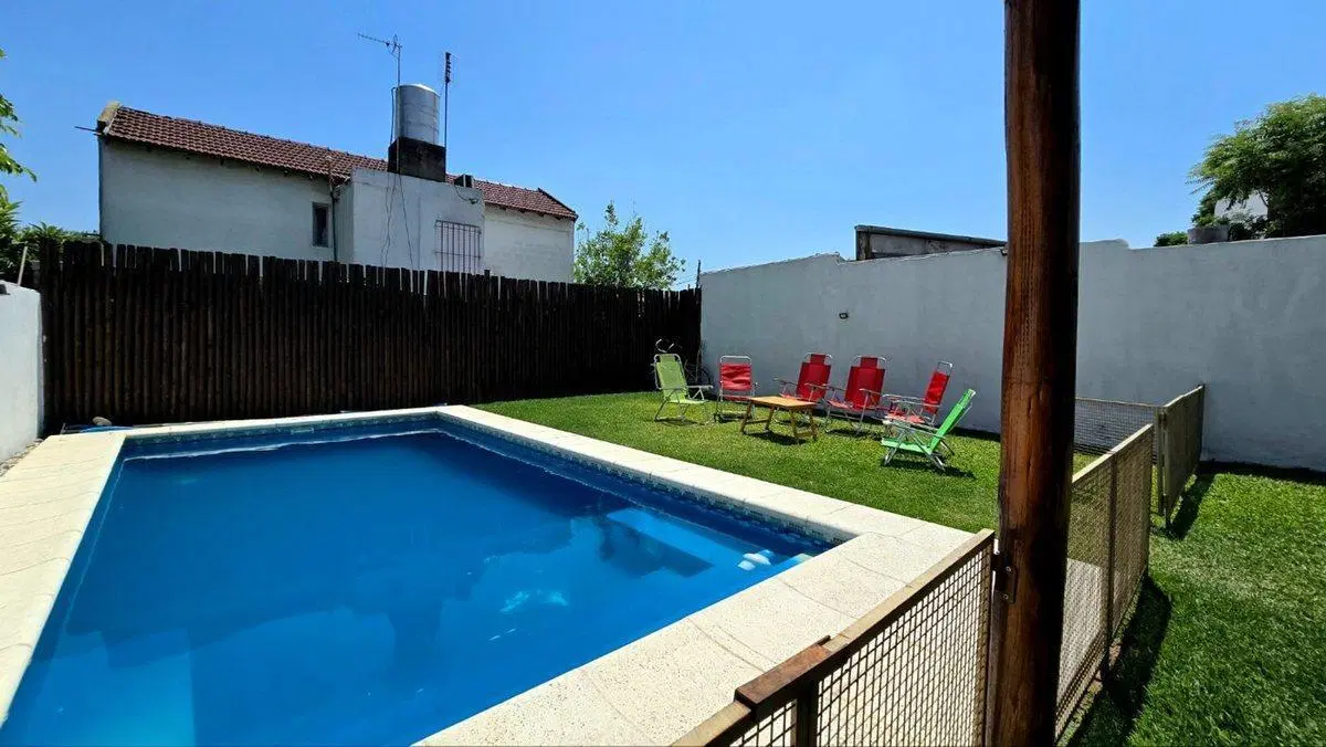 Venta Casa 3 ambientes El palomar pileta parrilla 5