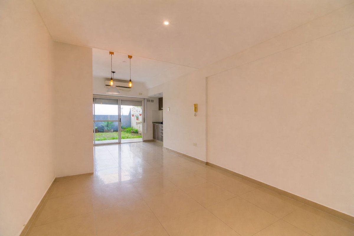 Venta 2 Amb c/ parque y cochera R. Mejia APTO CRED