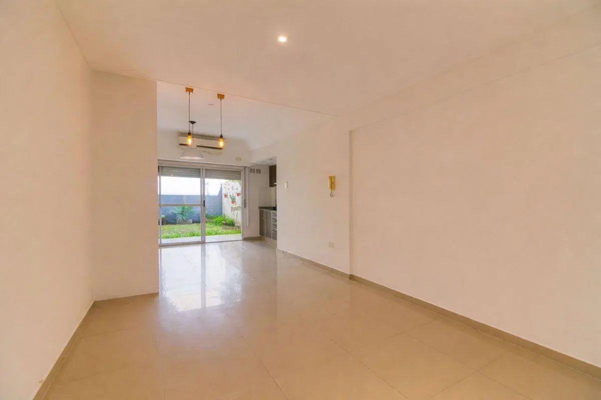 Venta 2 Amb c/ parque y cochera R. Mejia APTO CRED 2
