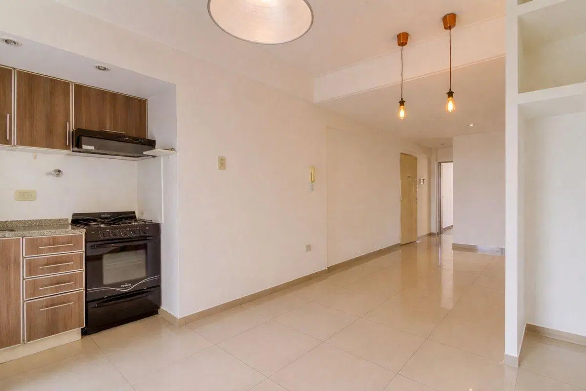 Venta 2 Amb c/ parque y cochera R. Mejia APTO CRED 5