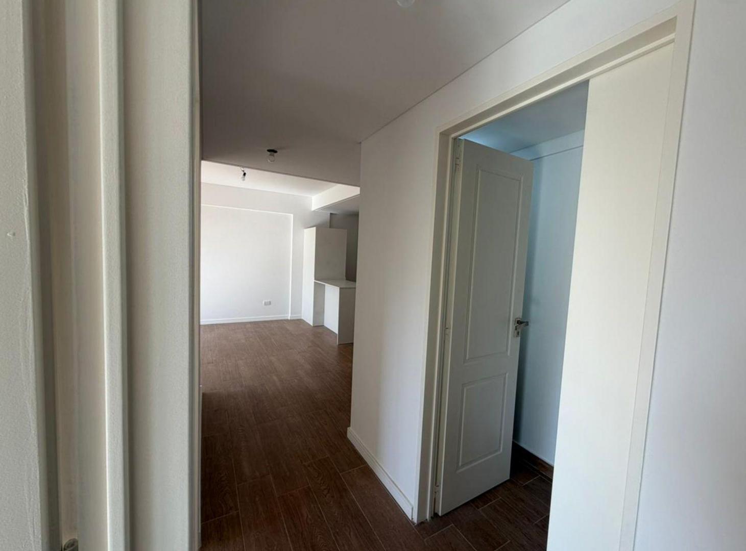 Foto de VENTA DEPTO 3 AMB A ESTRENAR MUY LUMINOSO DEVOTO, imagen 4