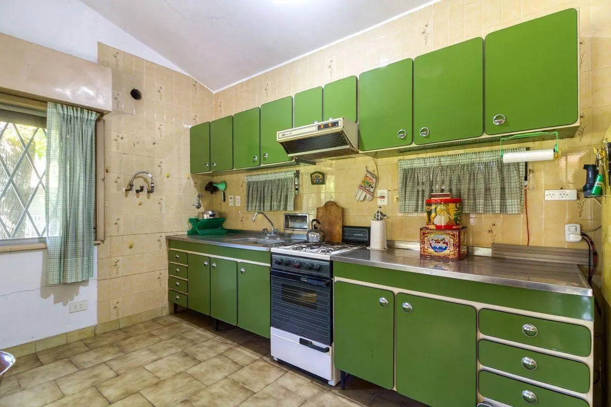 Venta Casa Quinta c/Pileta Terreno 950m2-La Reja 4