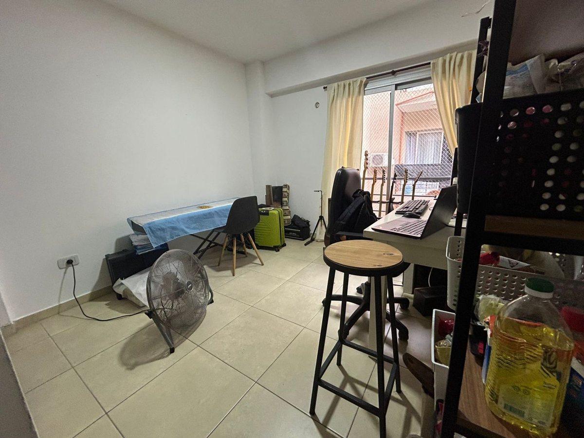 Foto de VENTA DEPTO 2 AMB CON PILETA LANUS ESTE, imagen 3
