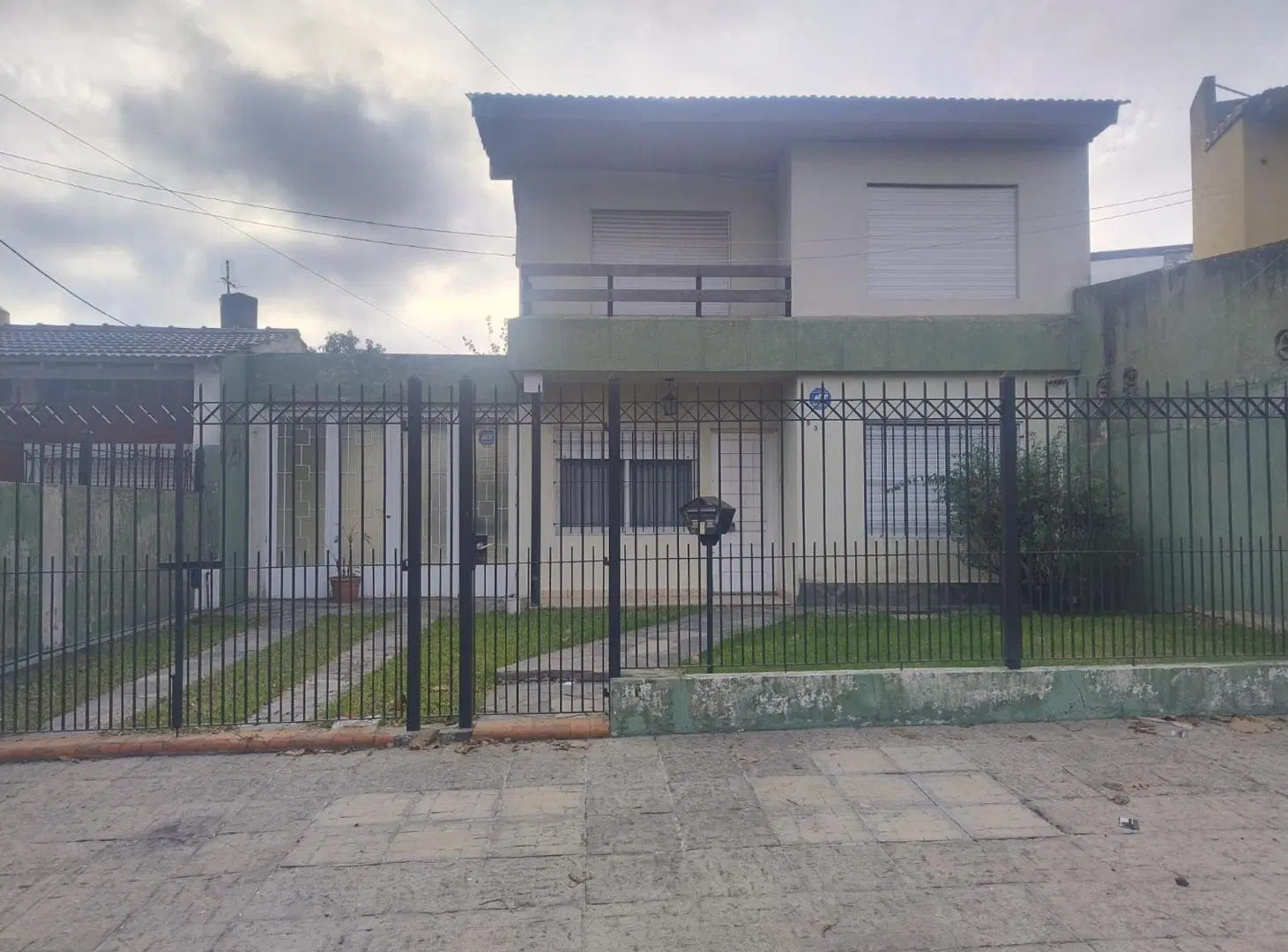 VENTA CASA 5 AMBIENTES PARQUE PILETA HAEDO 2