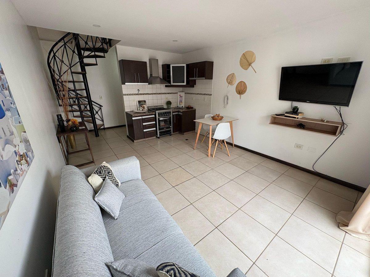 Foto de Venta Duplex 2 Amb Excelente V Urquiza Financia, imagen 4