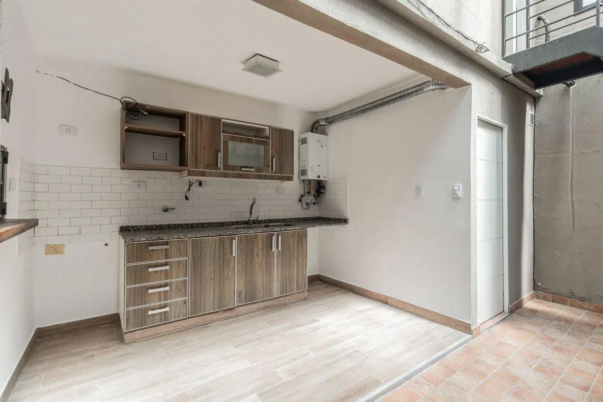 VENTA PH 3 AMBIENTES CON TERRAZA - FLORES 4