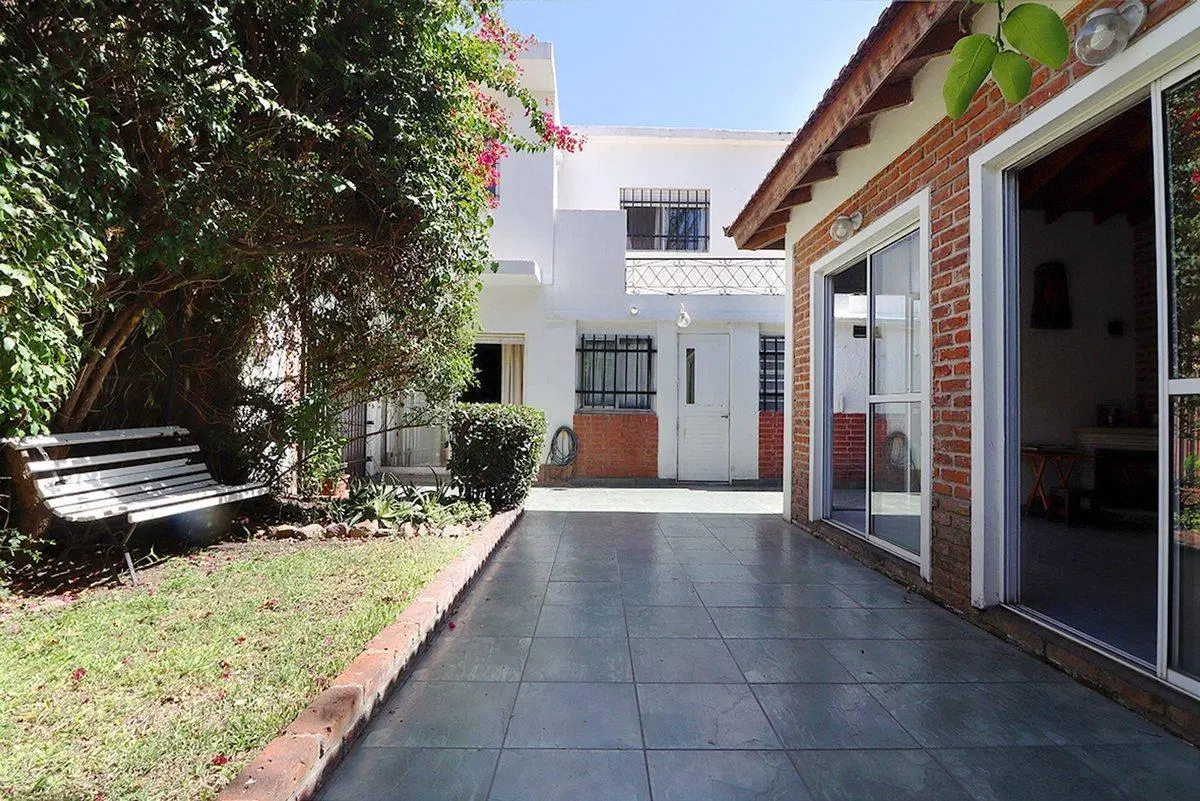 VENTA CASA EN SAAVEDRA LOTE PROPIO 250 m2 5