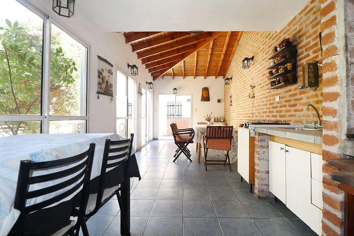 VENTA CASA EN SAAVEDRA LOTE PROPIO 250 m2 4