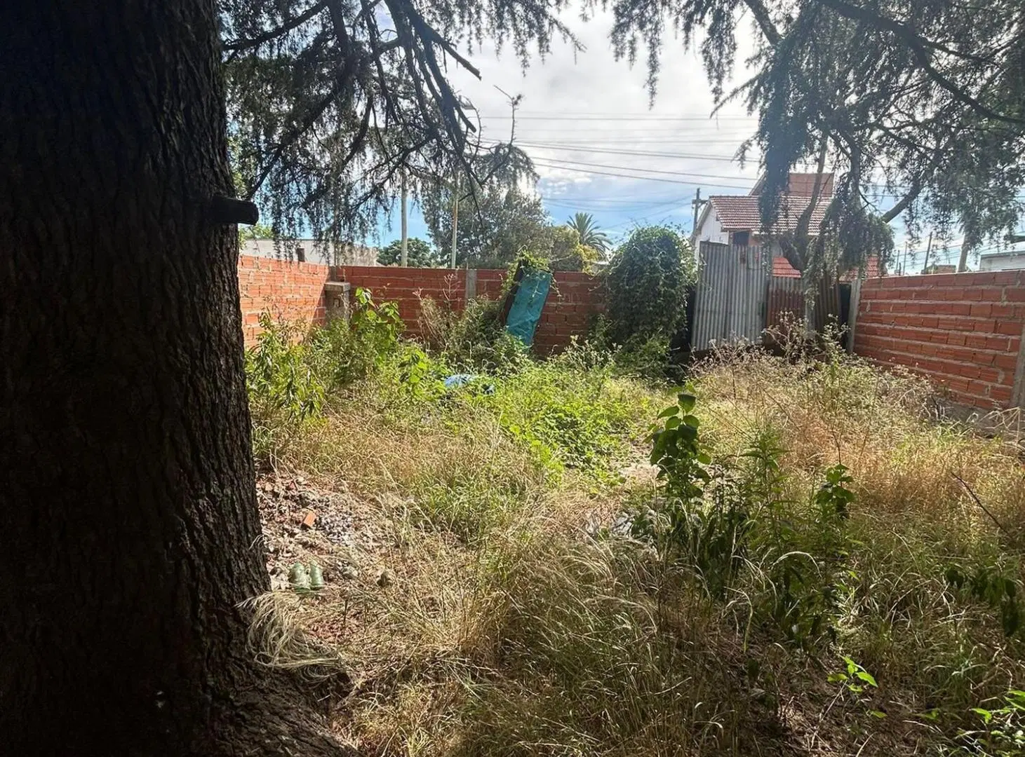 VENTA TERRENO 300 MTS  LAVALLOL 4