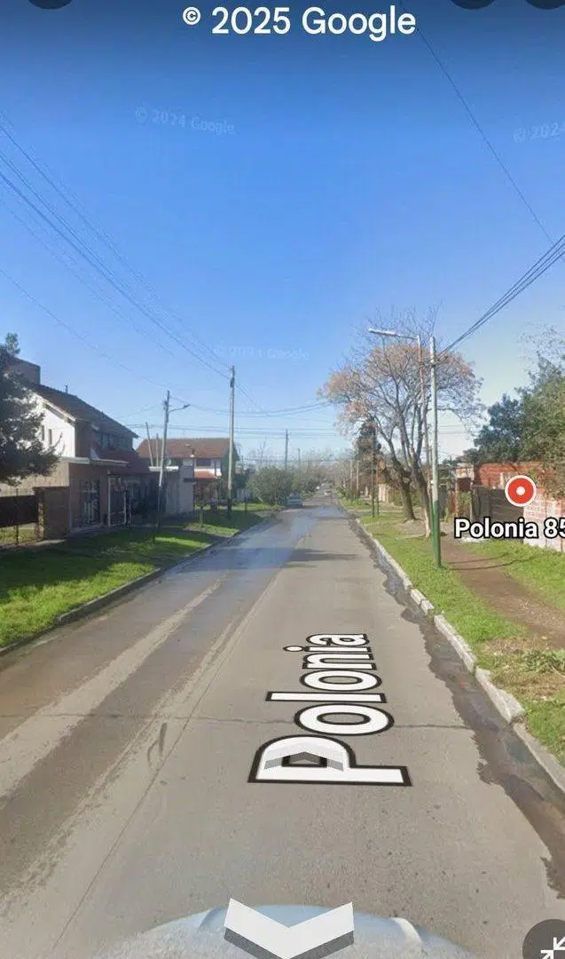 VENTA TERRENO 300 MTS  LAVALLOL 2