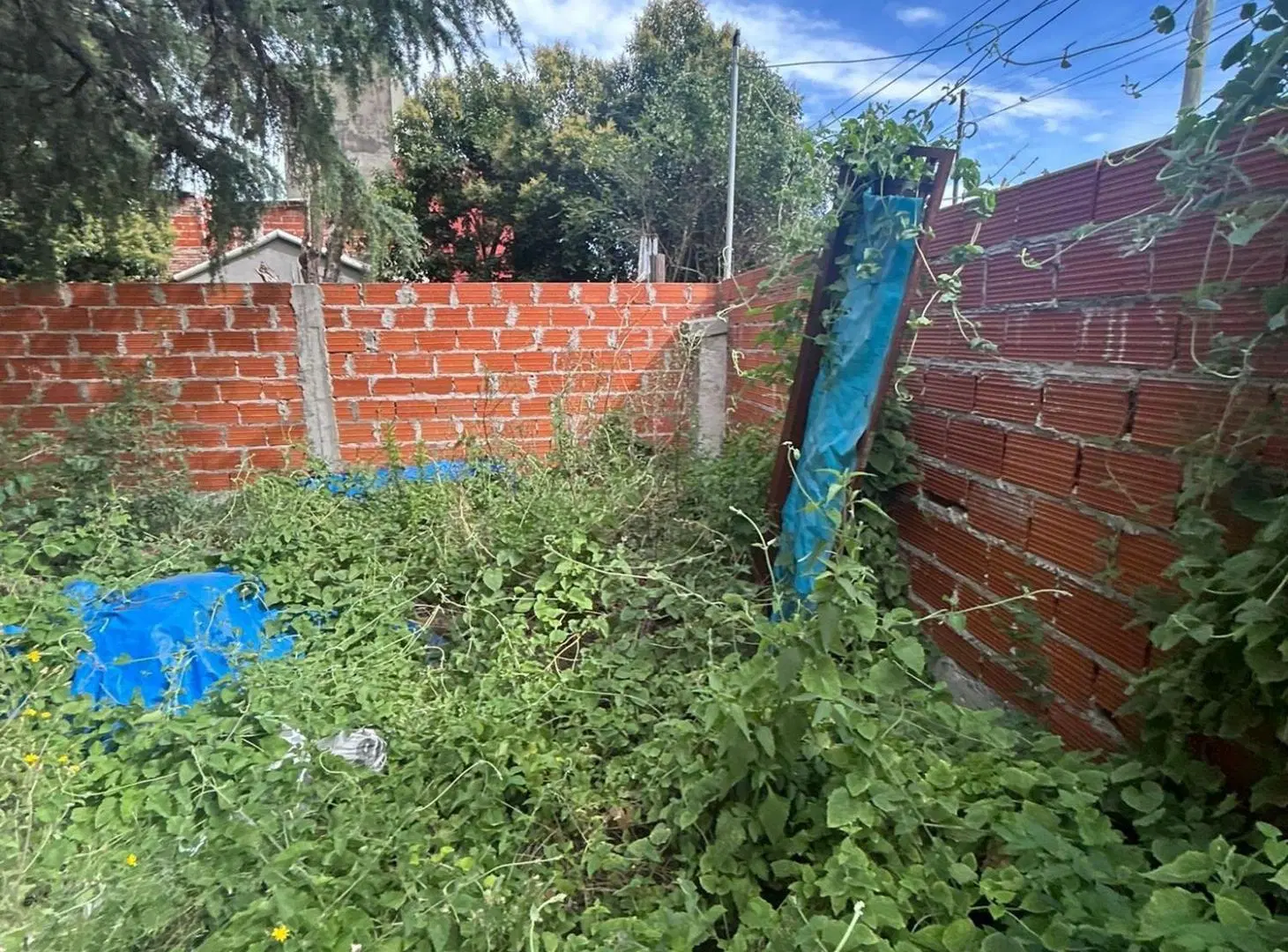 VENTA TERRENO 300 MTS  LAVALLOL 3
