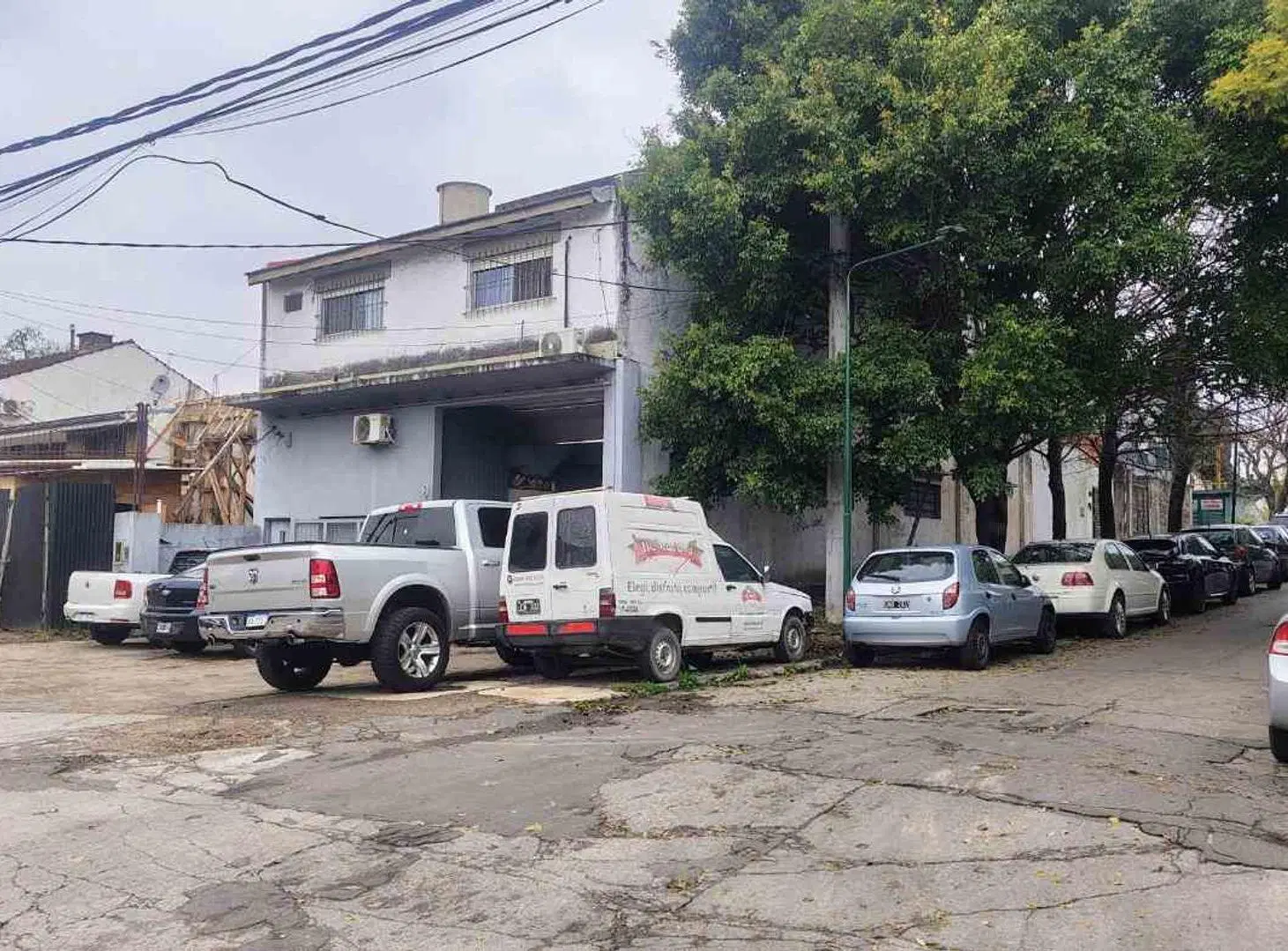 VENTA TALLER/GALPÓN BECCAR + 7 MONOAMBIENTES INDEP 8