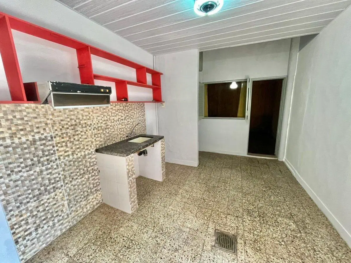 ALQUILER PH 2 AMBIENTES CON PATIO LOMA HERMOSA 5