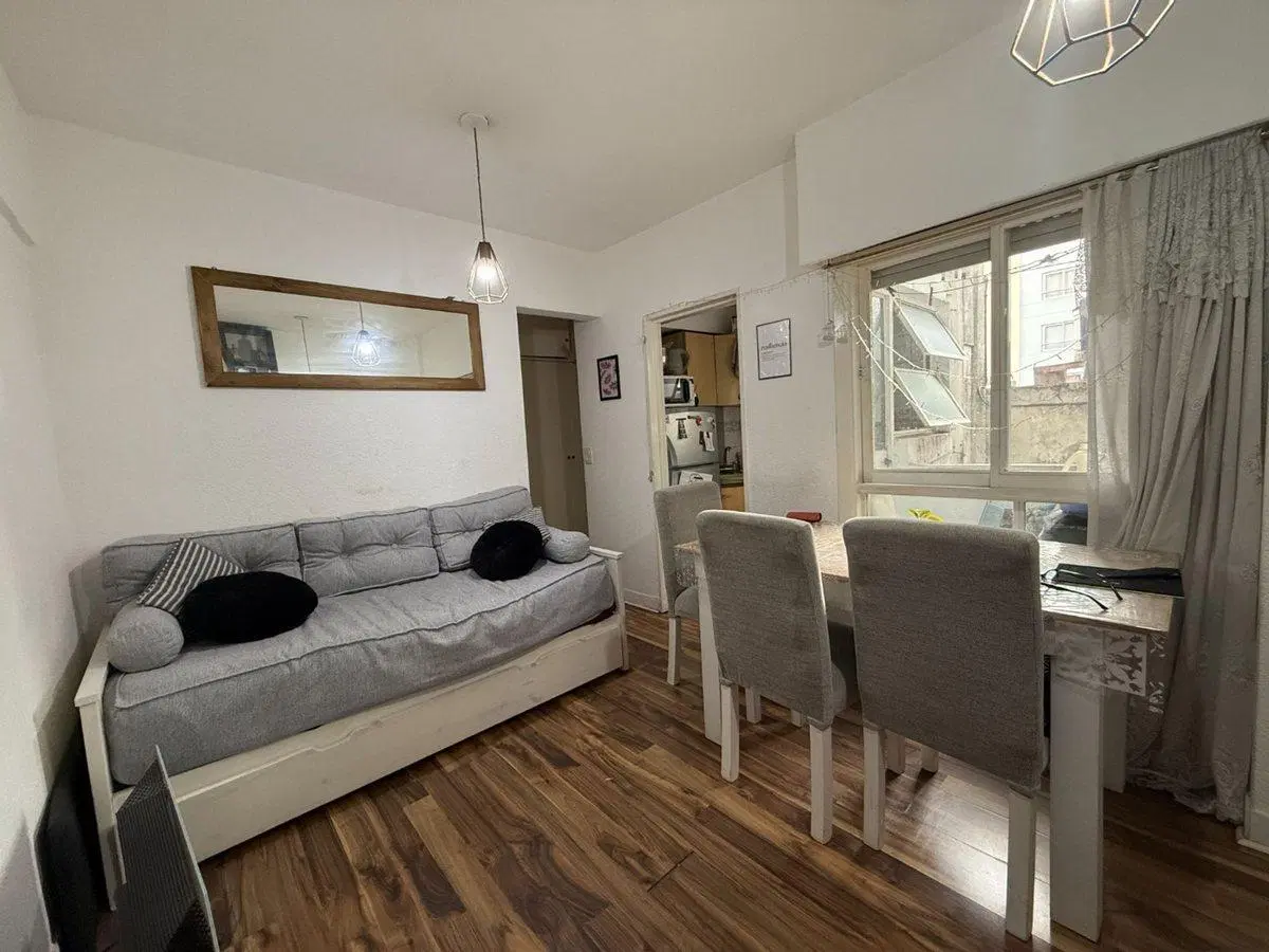 DEPARTAMENTO DE 2 AMBIENTES  EN VENTA EN BOEDO 4