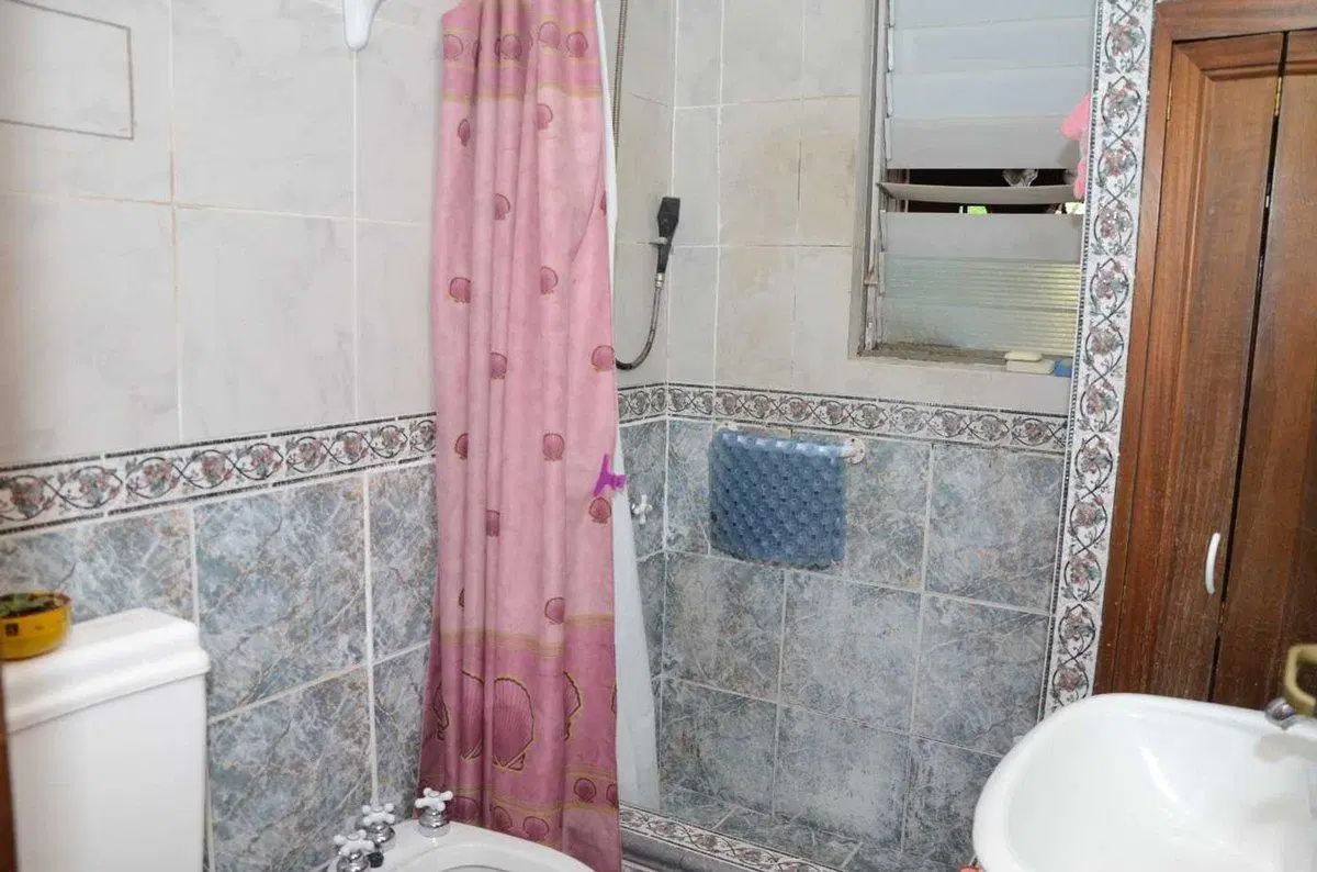 VENTA CASA 375M2 4AMB. PARQUE, PATIO, CONSULTORIO 8