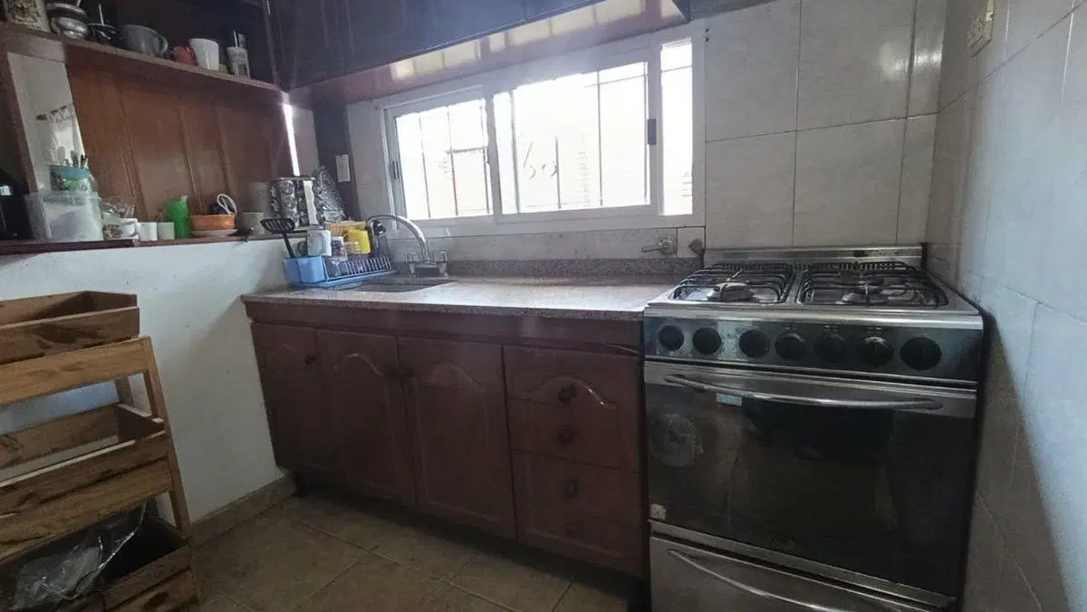CASA 5 AMB VENTA MORENO MULTIFAMILIAR + 3 DPTOS 8