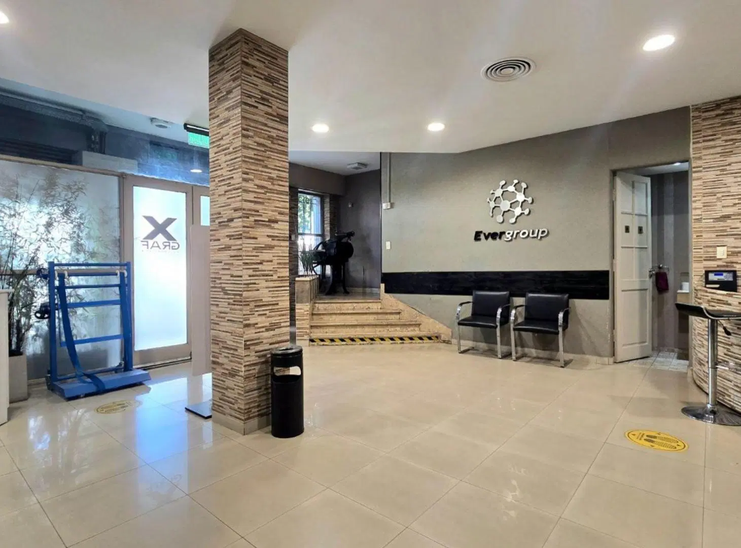 VENTA GALPÓN CON OFICINAS BARRACAS 4