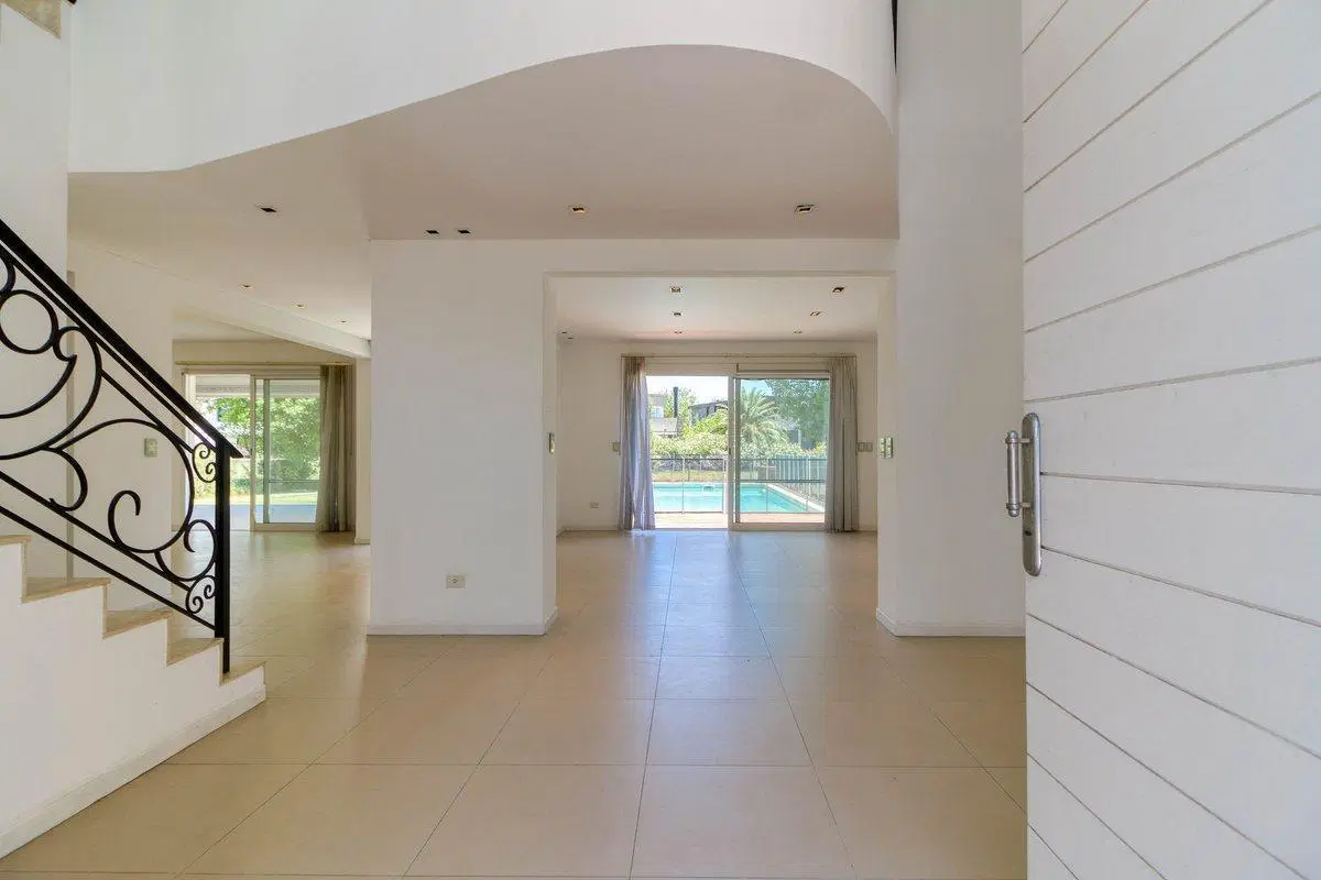 Casa en venta 6 ambientes en Barrio Terravista 4