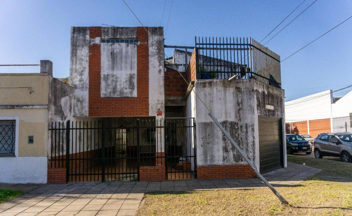 VENTA CASA 7 AMBIENTES 2 COCHERAS VILLA MAIPÚ