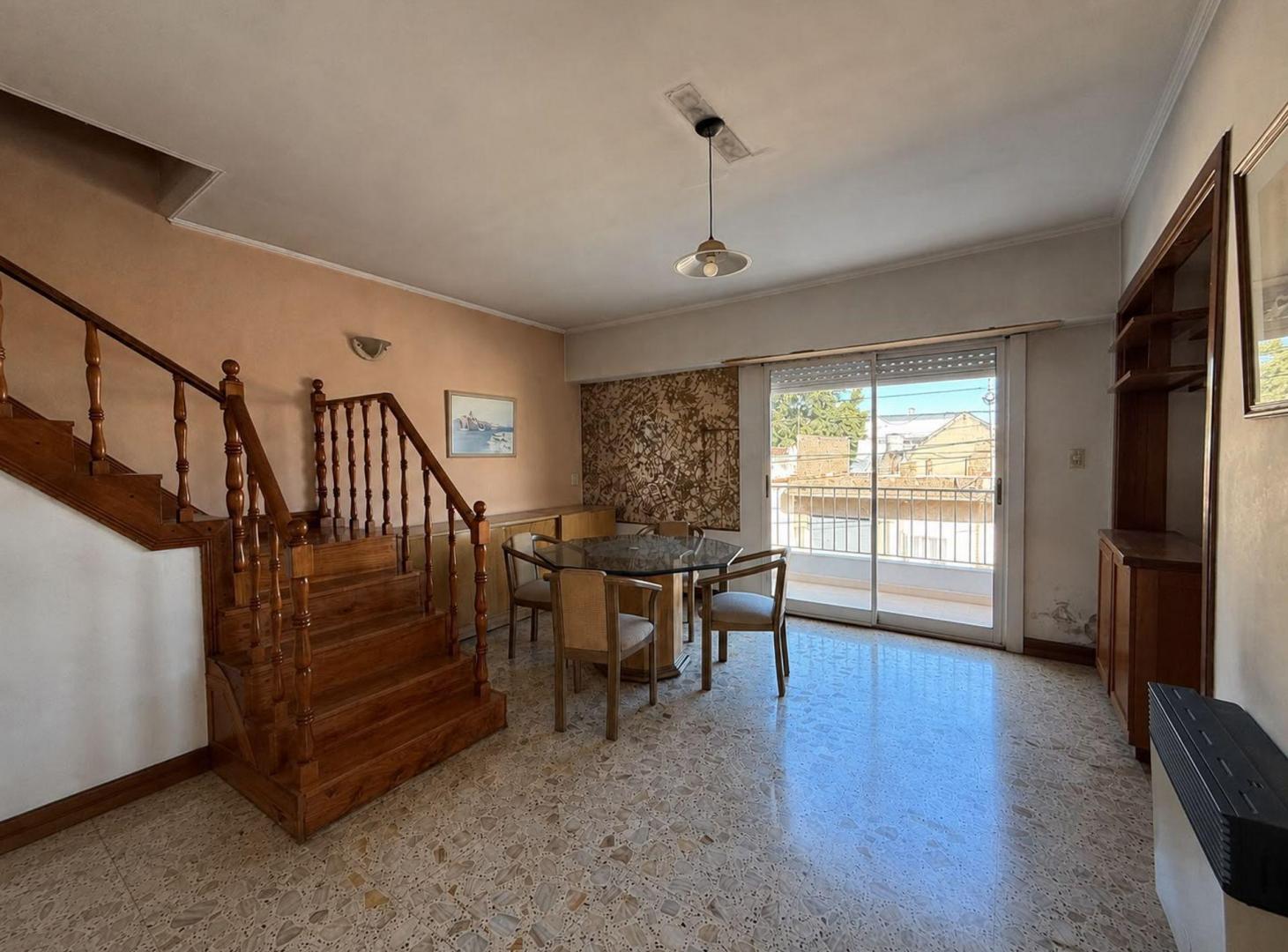 VENTA CASA 4 AMB COCHERA BALCÓN GRAL SAN MARTIN